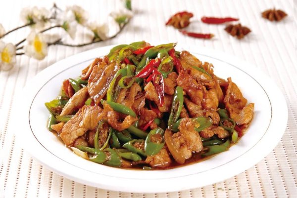 亚投金融 下馆子吃饭总口渴，还真的不是味精加多了，真正原因是它